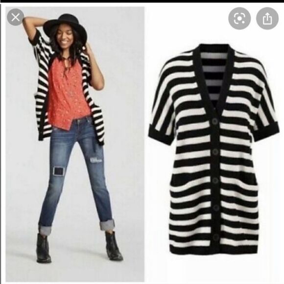 CAbi #5289 | The Whistle Cardigan size small - Picture 3 of 7